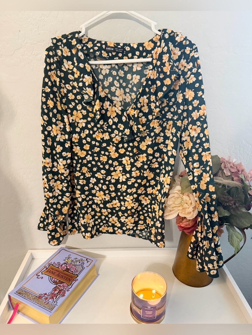 $4 Green Floral Ruffle Neck Blouse New $4 WHEN BUNDLED WITH 3 OR MORE ITEMS